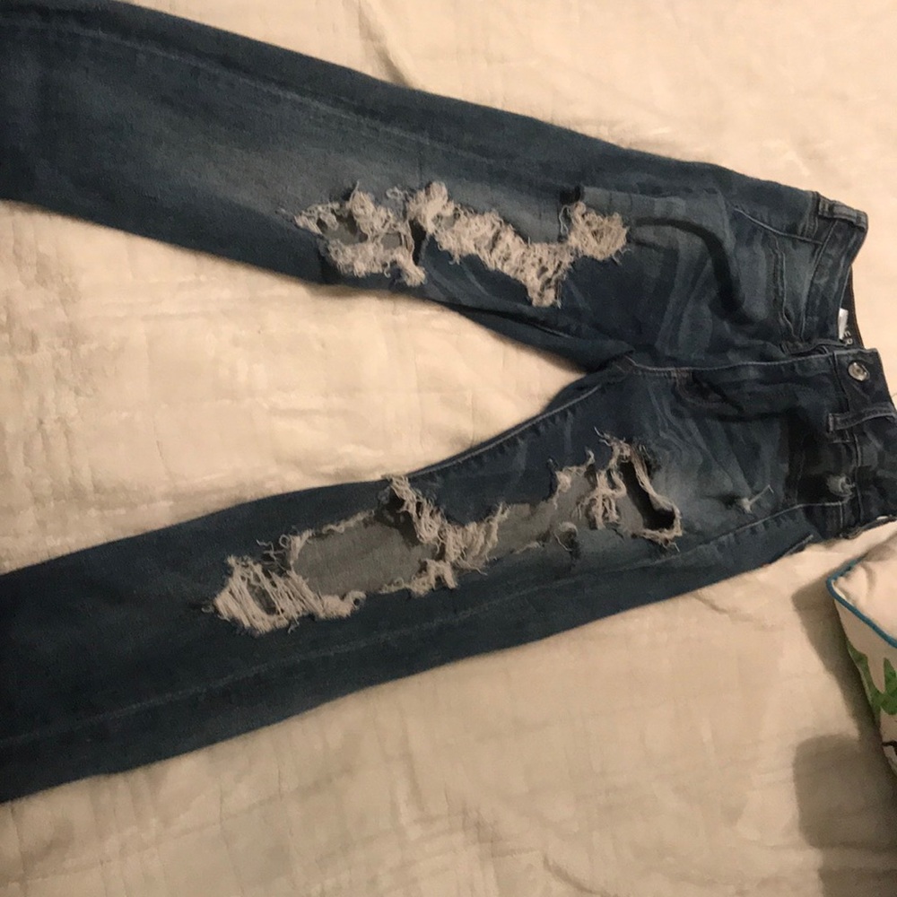 American eagle ripped jeans
